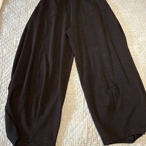 HALARA Black Harem Pants Relaxed Fit